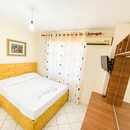 Comfortable Golem Beach Apartment Esterno foto
