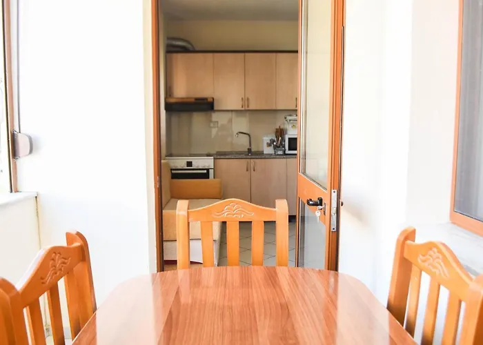 Comfortable Golem Beach Apartment